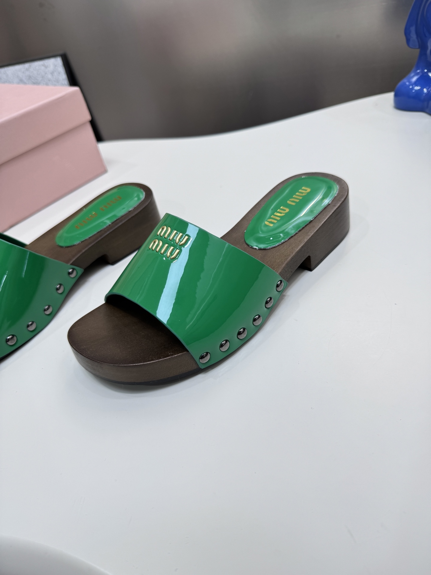 M style Roman style beach sandals