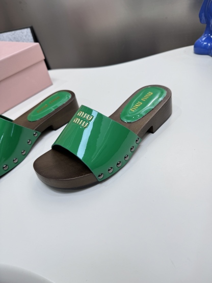 M style Roman style beach sandals