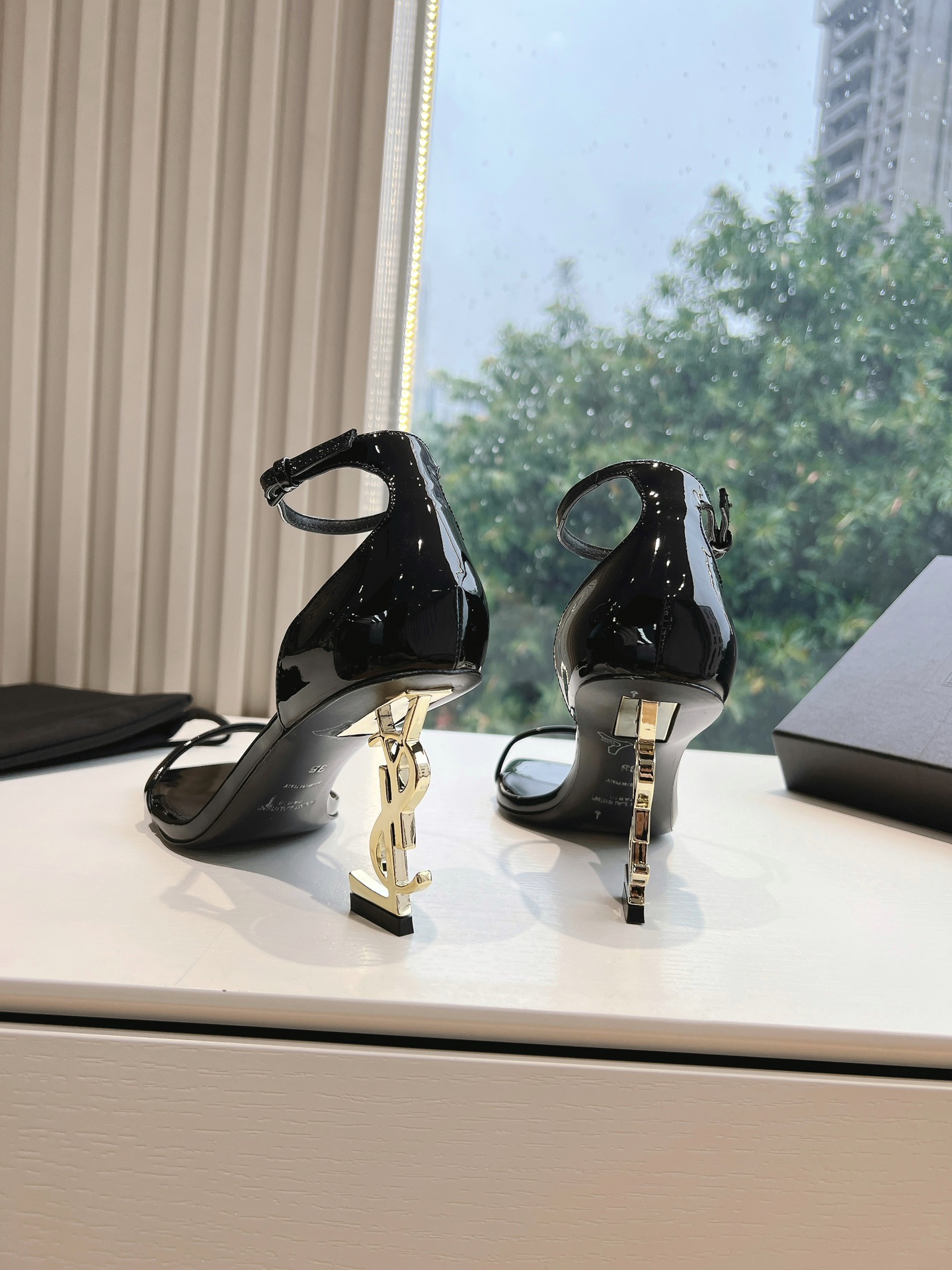 Y style Simple one-strap square toe high-heeled sandals