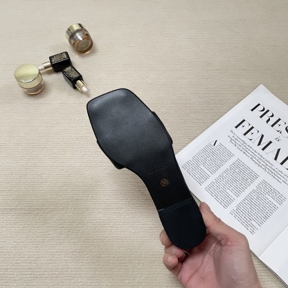 A style Square toe flip flops Flat slippers