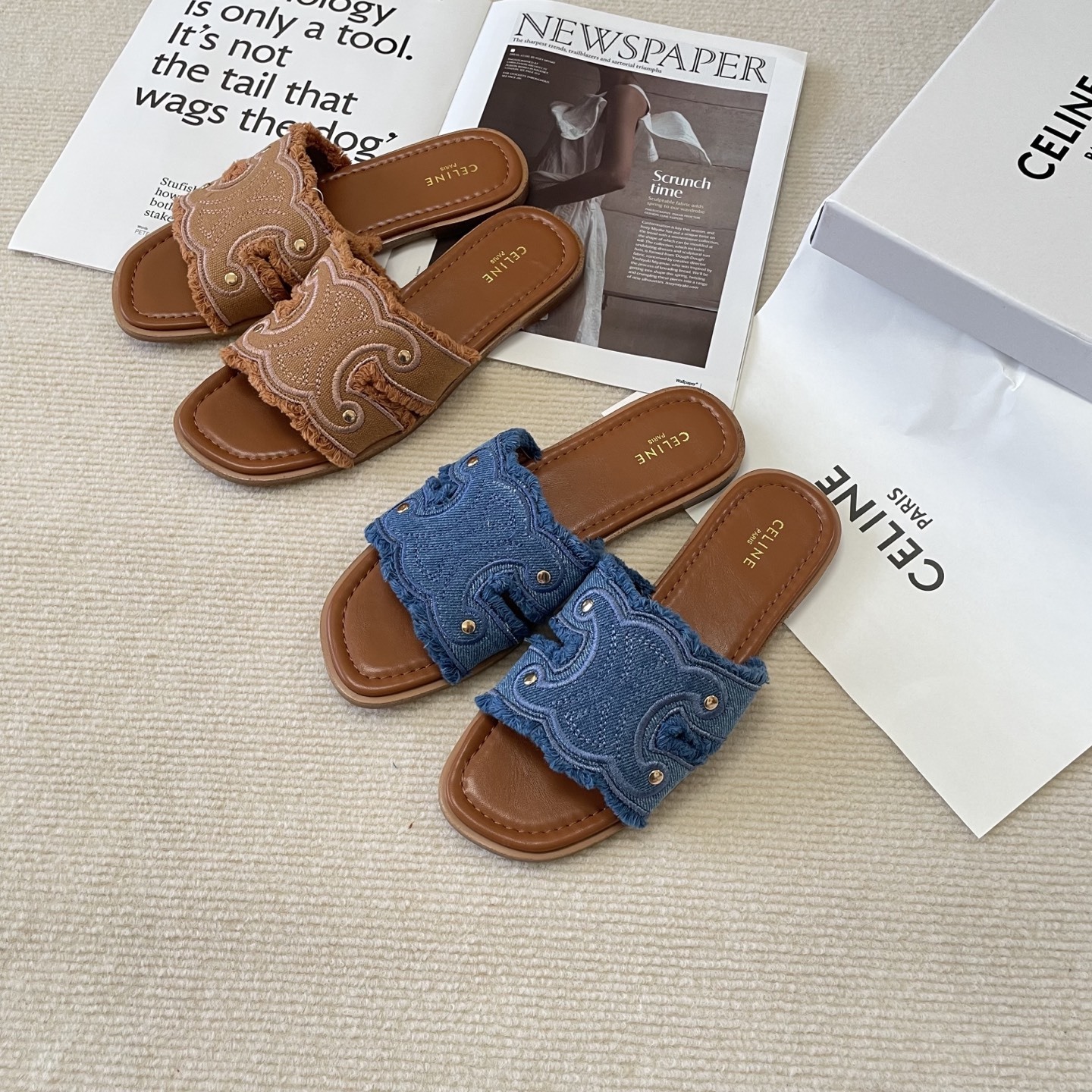 C style Arc de Triomphe micro logo flat slippers