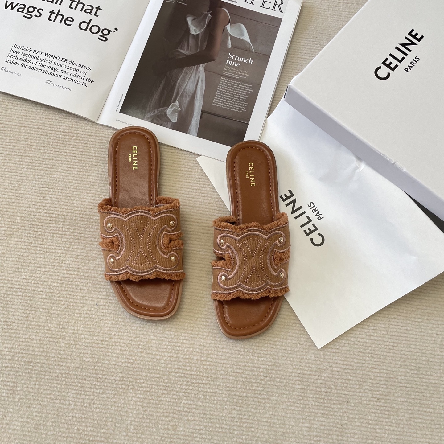 C style Arc de Triomphe micro logo flat slippers