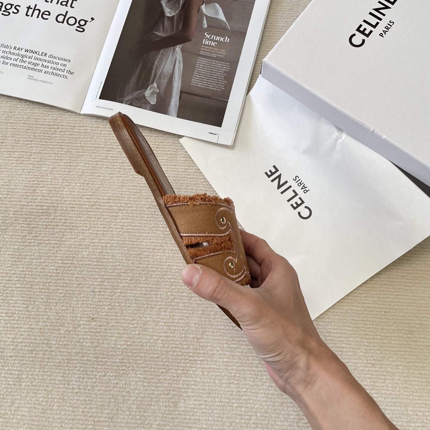 C style Arc de Triomphe micro logo flat slippers