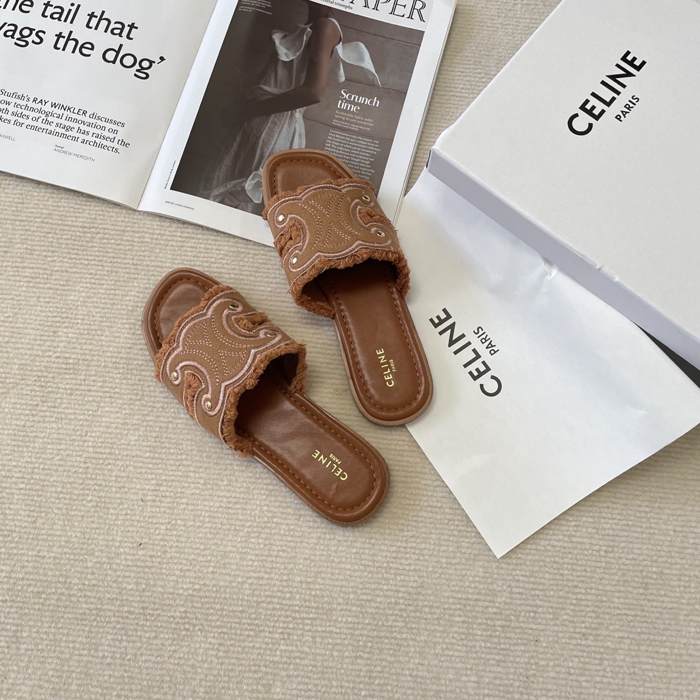 C style Arc de Triomphe micro logo flat slippers