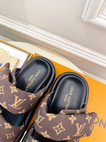 L style Velcro Slippers