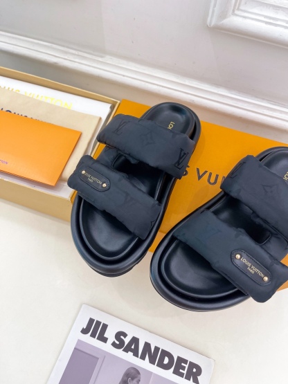 L style Velcro Slippers