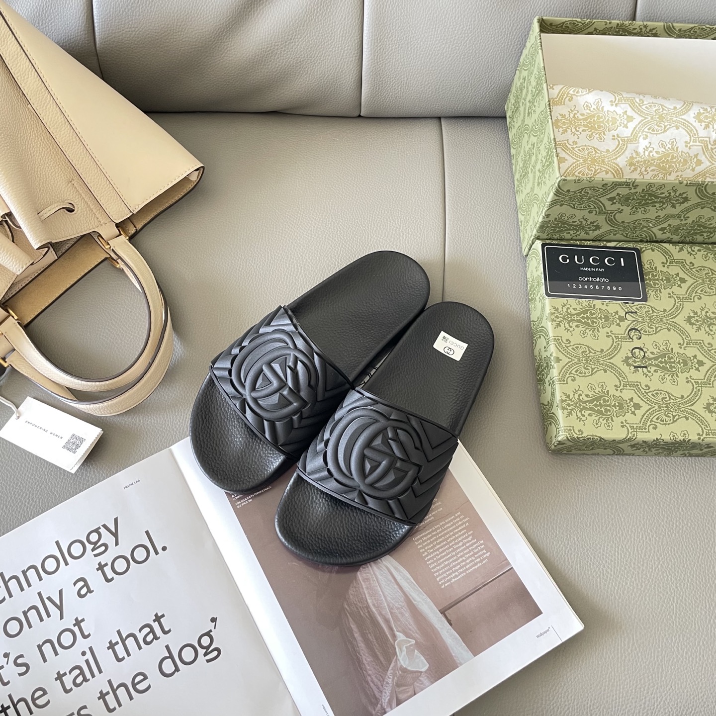 G style Couples slippers, beach slippers, flat slippers