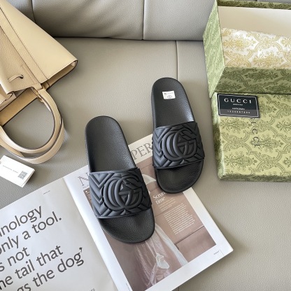 G style Couples slippers, beach slippers, flat slippers