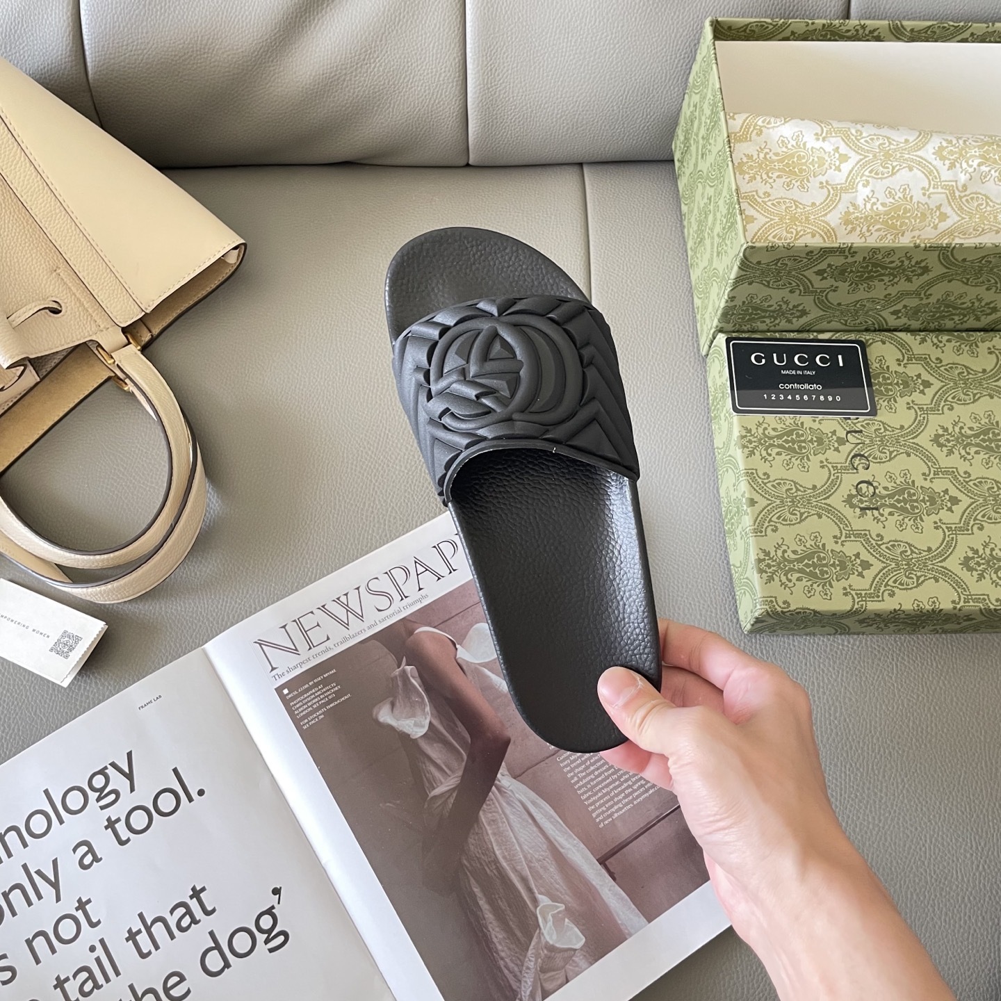 G style Couples slippers, beach slippers, flat slippers