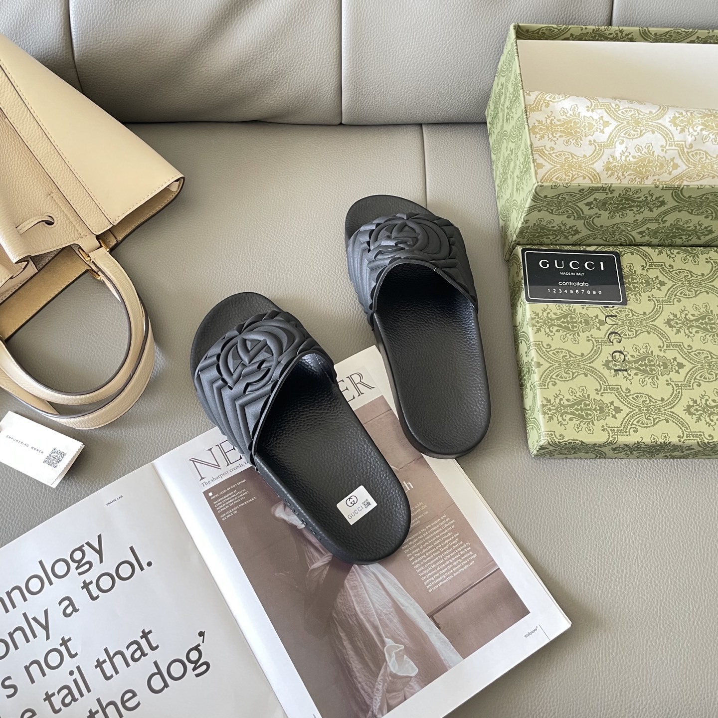 G style Couples slippers, beach slippers, flat slippers