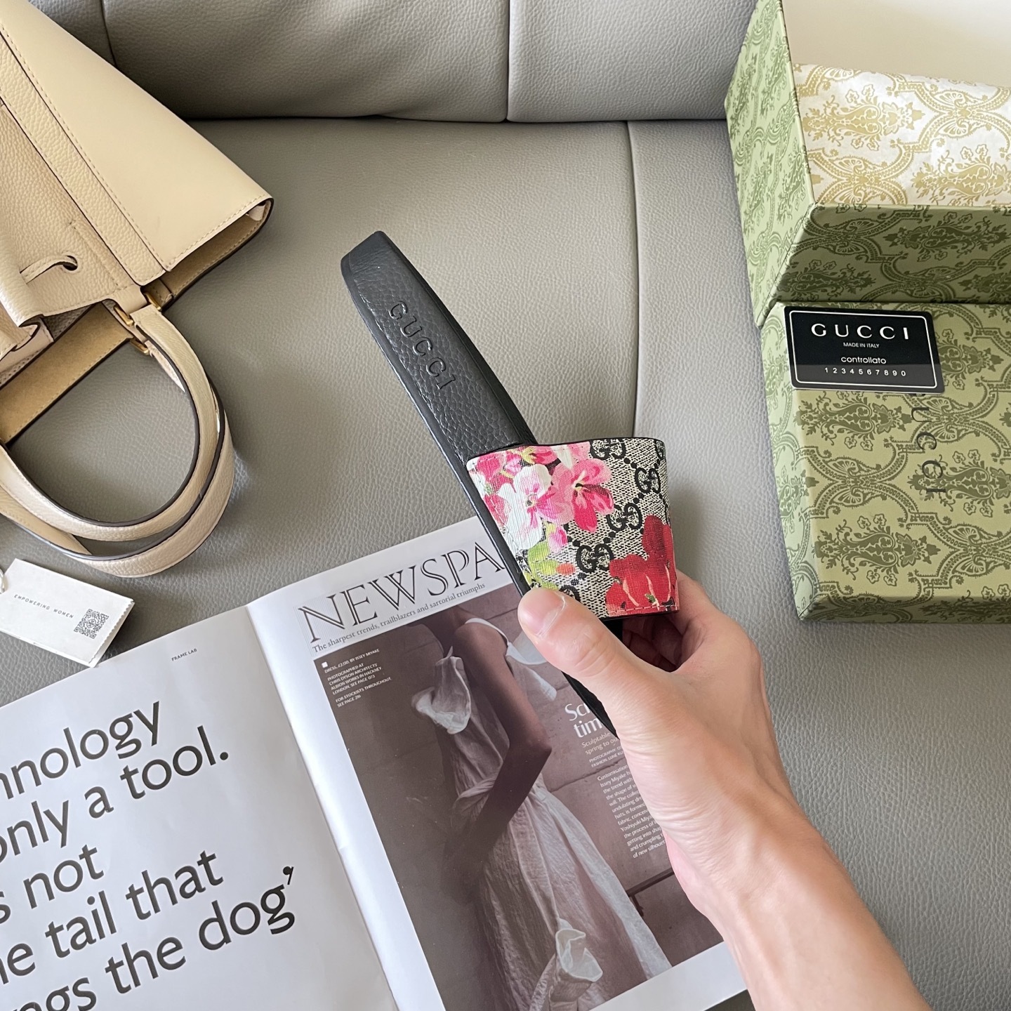 G style Couples slippers, beach slippers, flat slippers