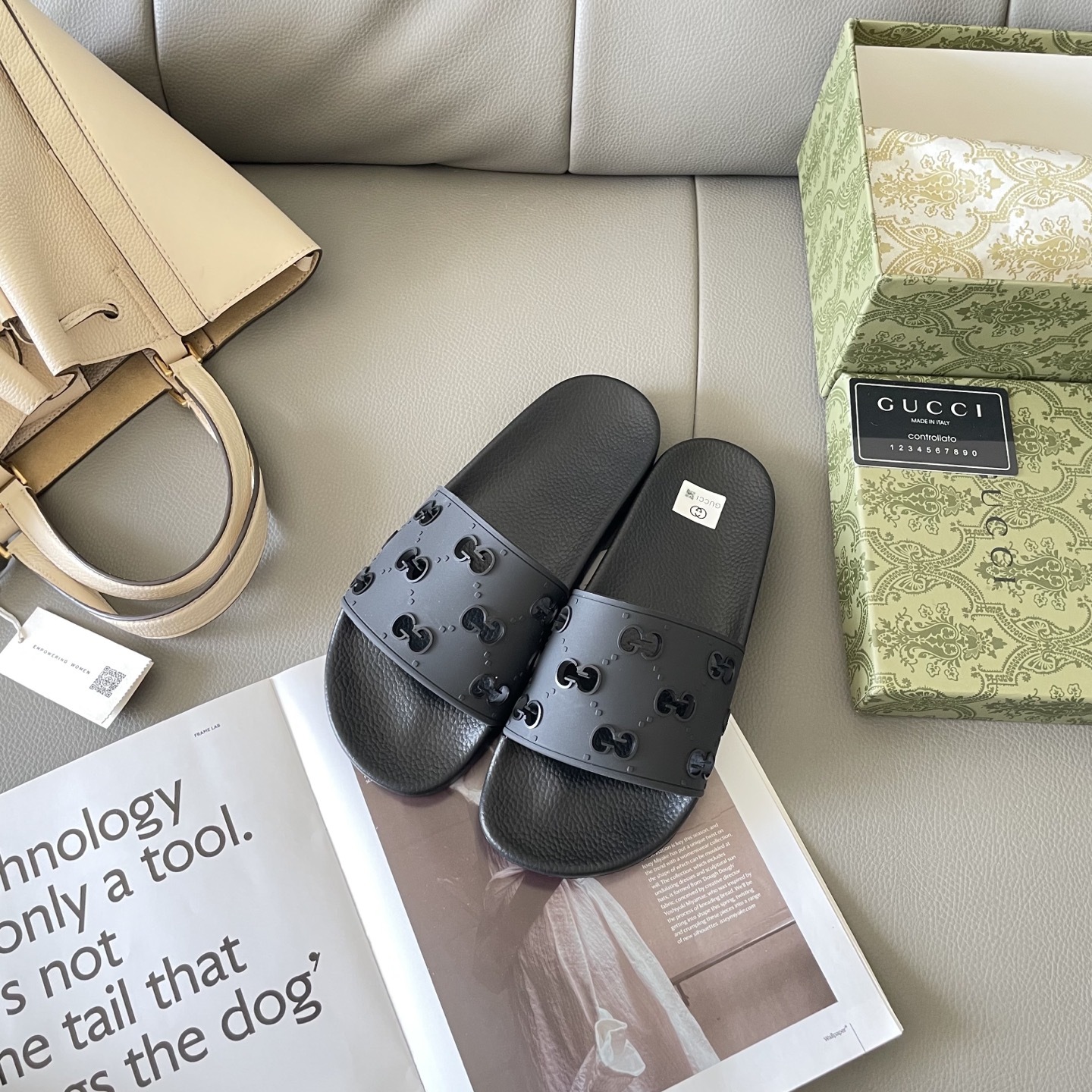 G style Couples slippers, beach slippers, flat slippers