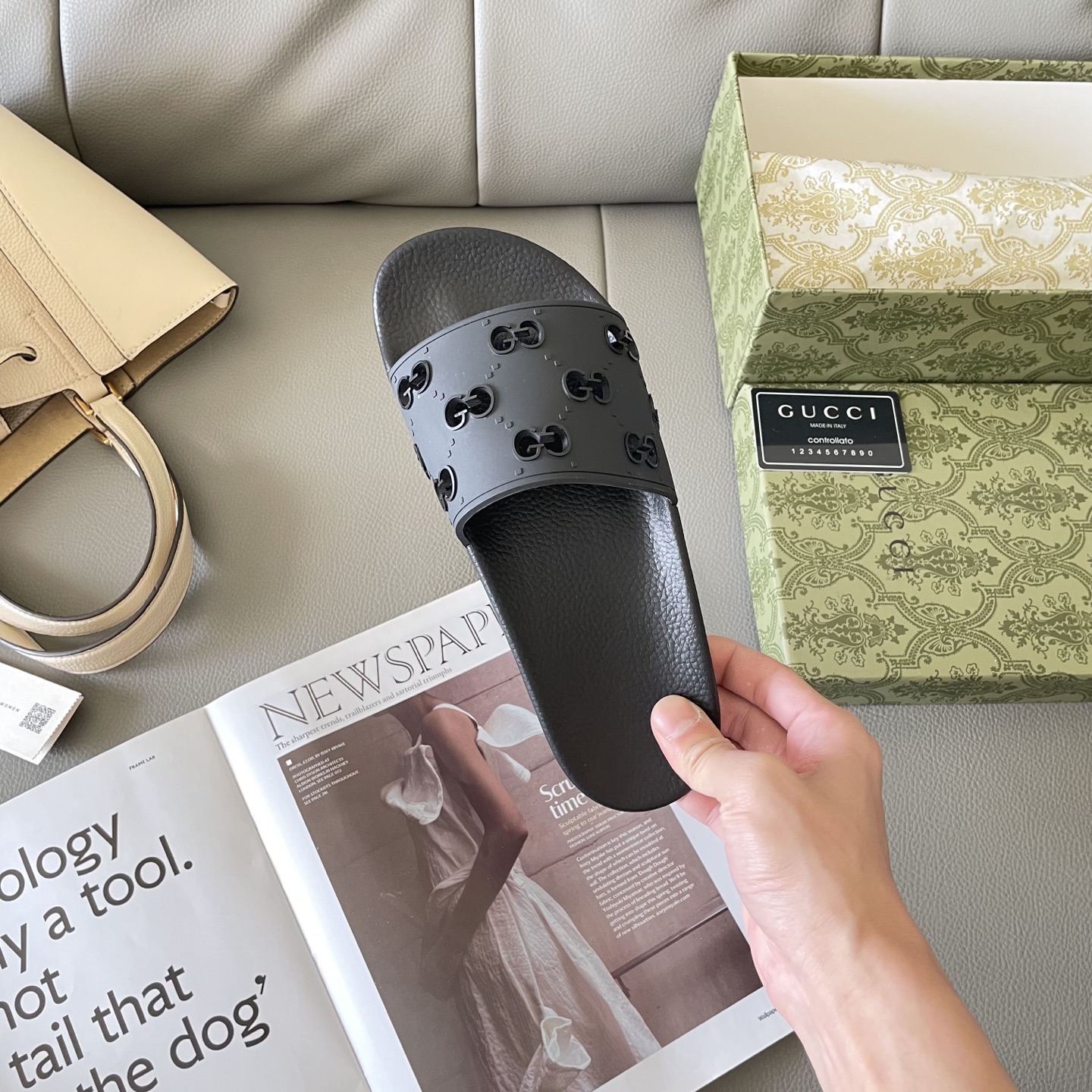 G style Couples slippers, beach slippers, flat slippers