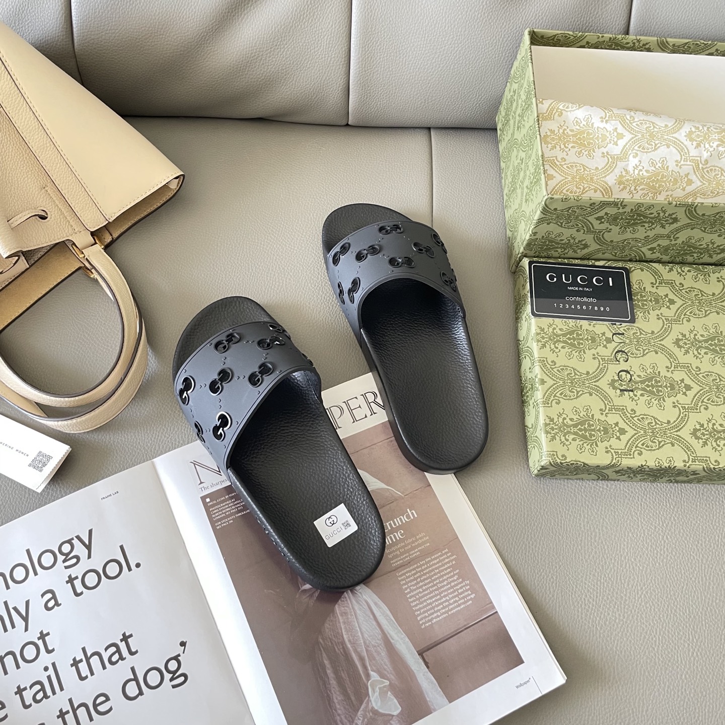 G style Couples slippers, beach slippers, flat slippers