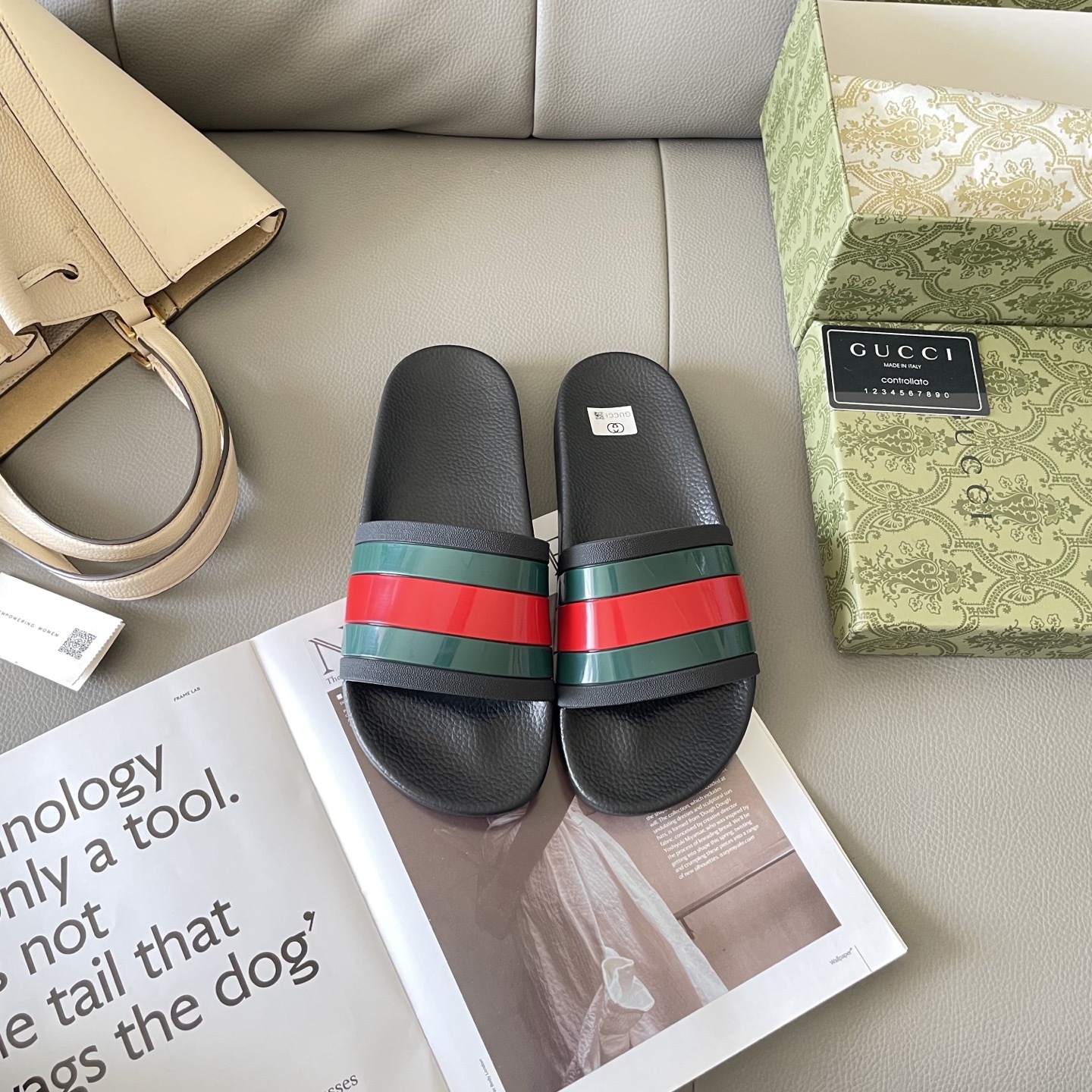 G style Couples slippers, beach slippers, flat slippers