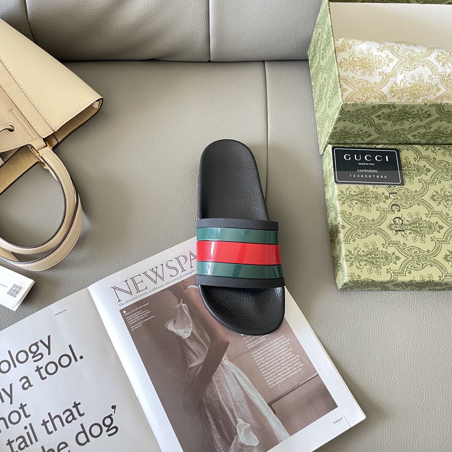 G style Couples slippers, beach slippers, flat slippers