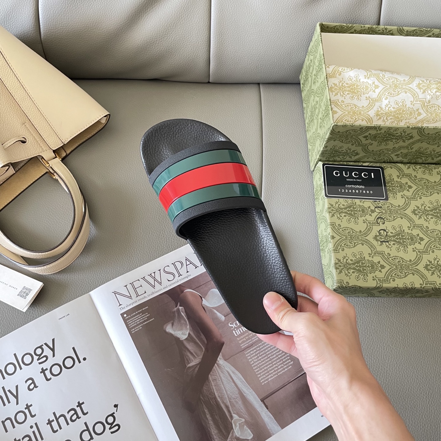 G style Couples slippers, beach slippers, flat slippers