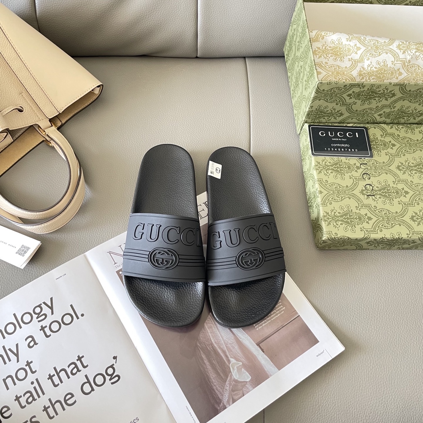 G style Couples slippers, beach slippers, flat slippers