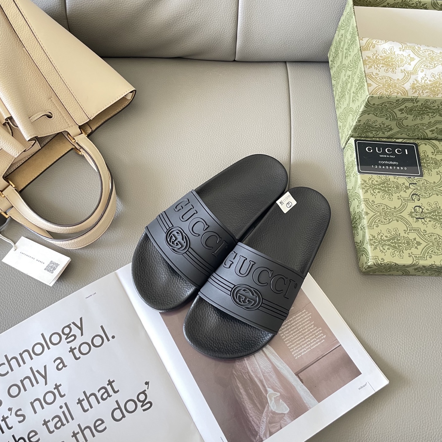 G style Couples slippers, beach slippers, flat slippers