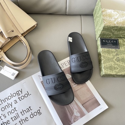 G style Couples slippers, beach slippers, flat slippers