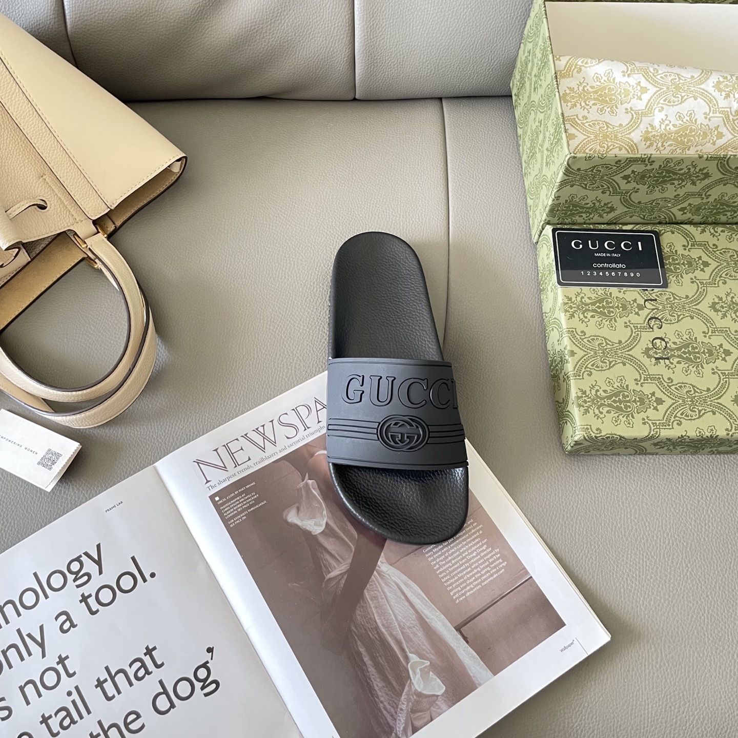 G style Couples slippers, beach slippers, flat slippers