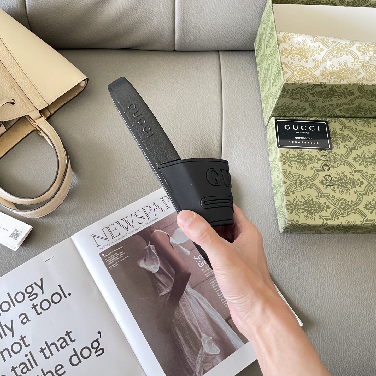 G style Couples slippers, beach slippers, flat slippers