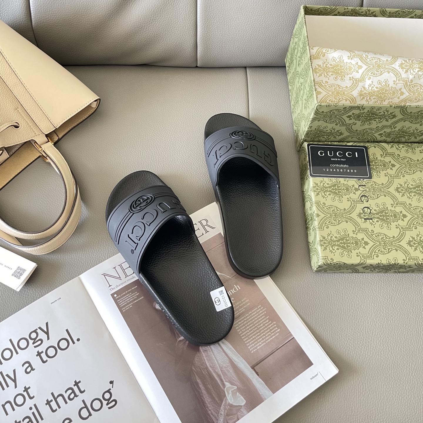 G style Couples slippers, beach slippers, flat slippers