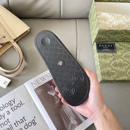 G style Couples slippers, beach slippers, flat slippers