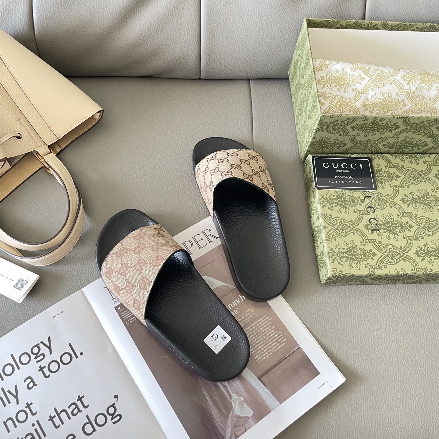 G style Couples slippers, beach slippers, flat slippers