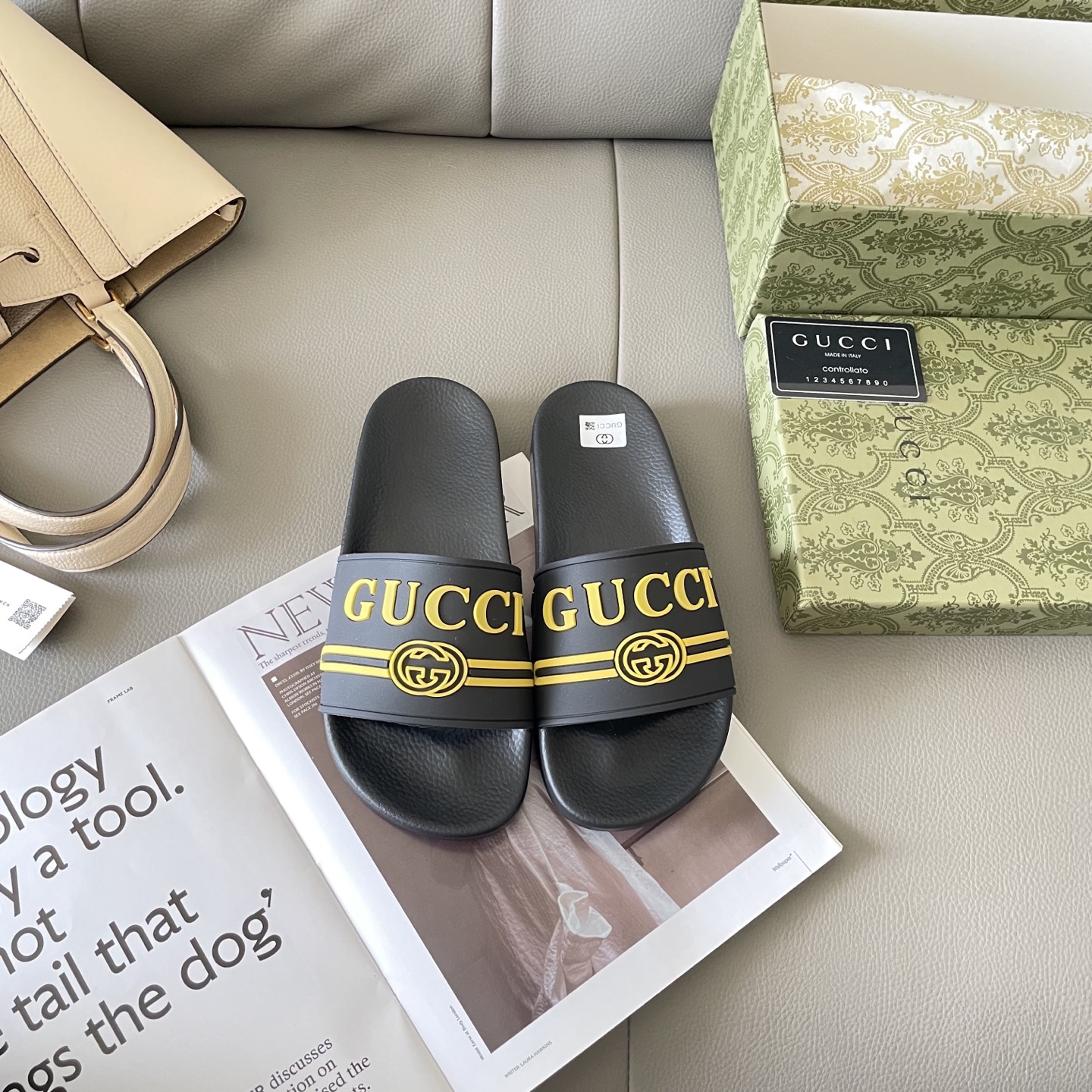 G style Couples slippers, beach slippers, flat slippers