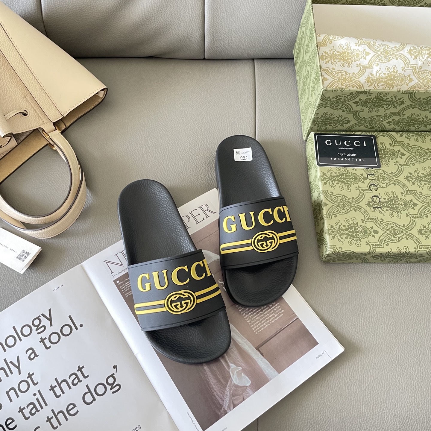 G style Couples slippers, beach slippers, flat slippers