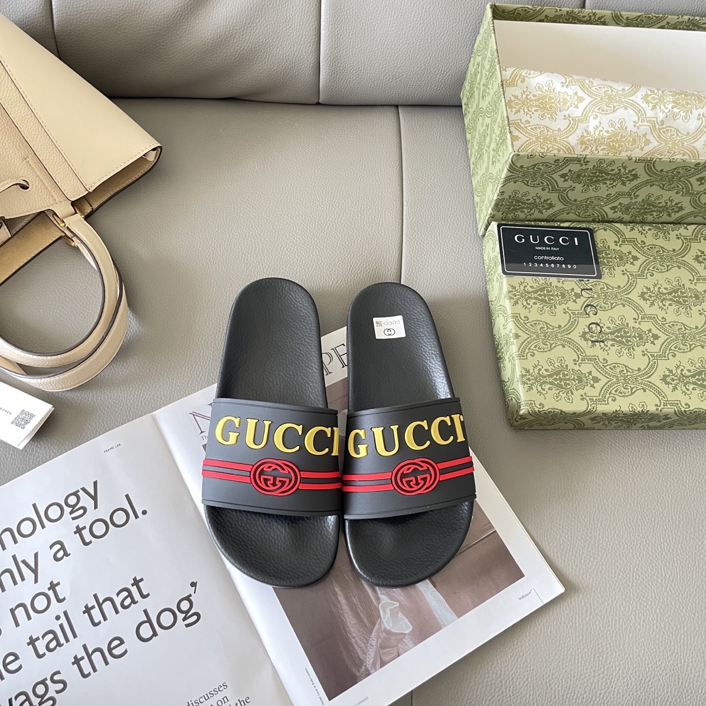 G style Couples slippers, beach slippers, flat slippers