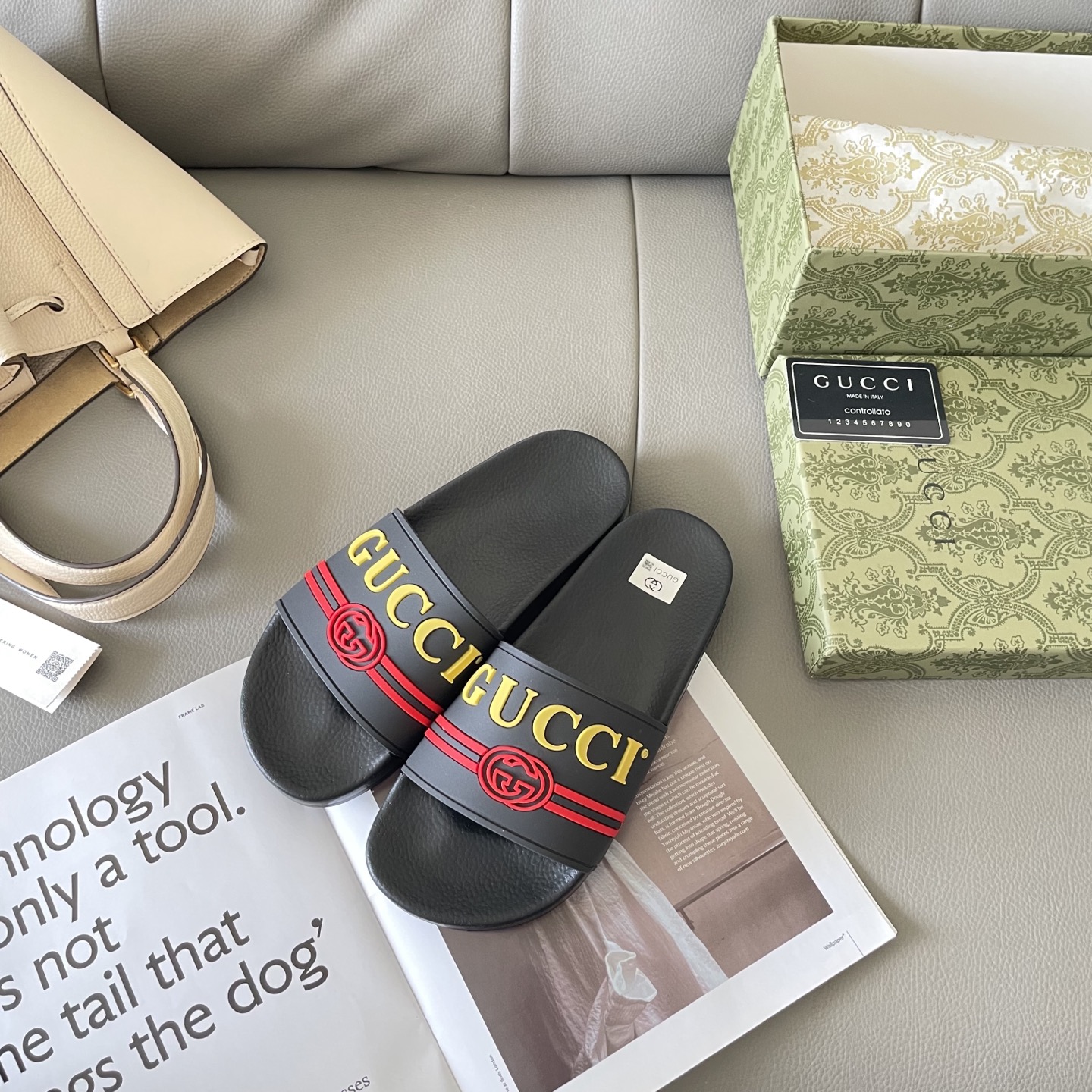 G style Couples slippers, beach slippers, flat slippers