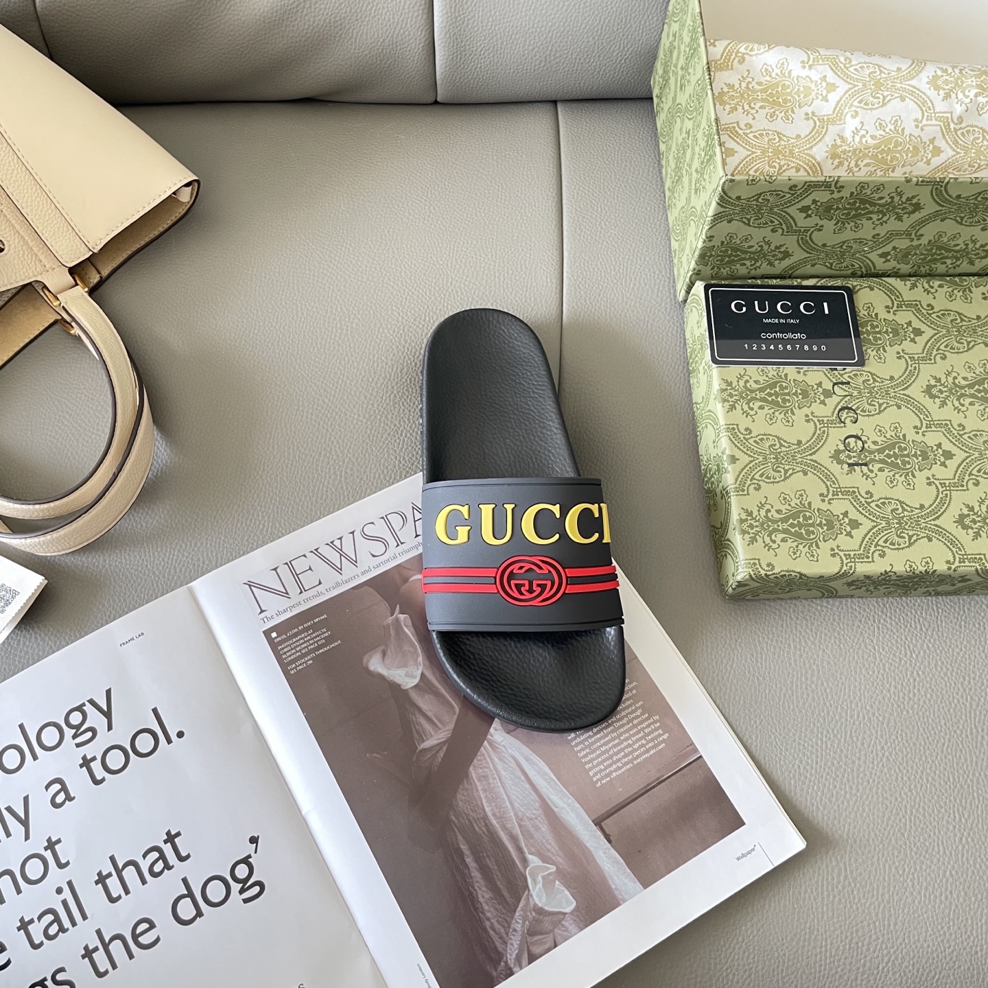 G style Couples slippers, beach slippers, flat slippers