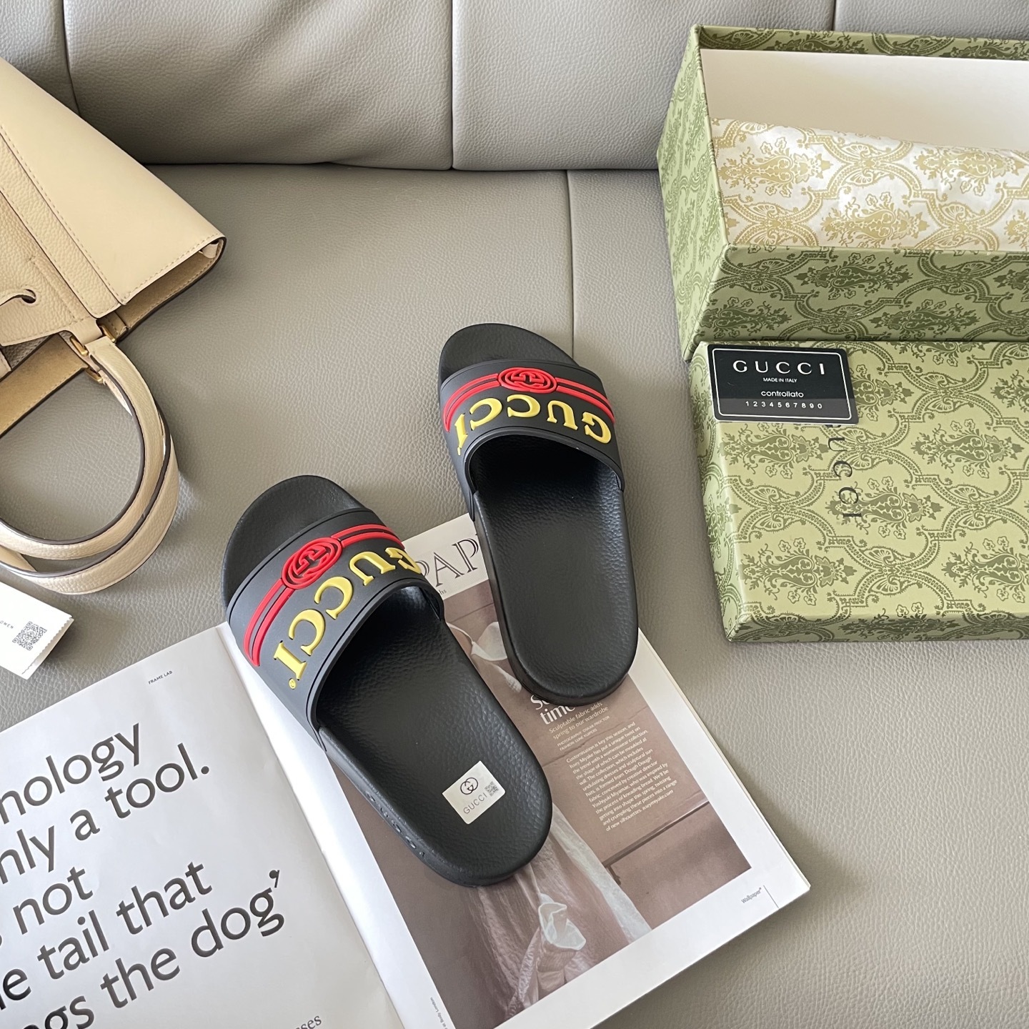 G style Couples slippers, beach slippers, flat slippers