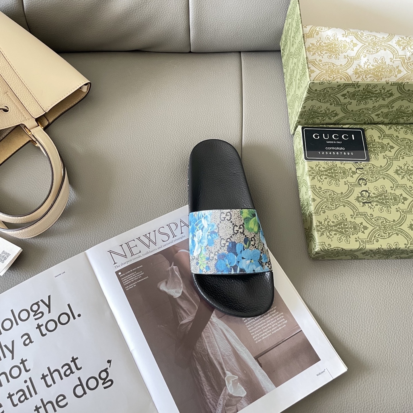 G style Couples slippers, beach slippers, flat slippers