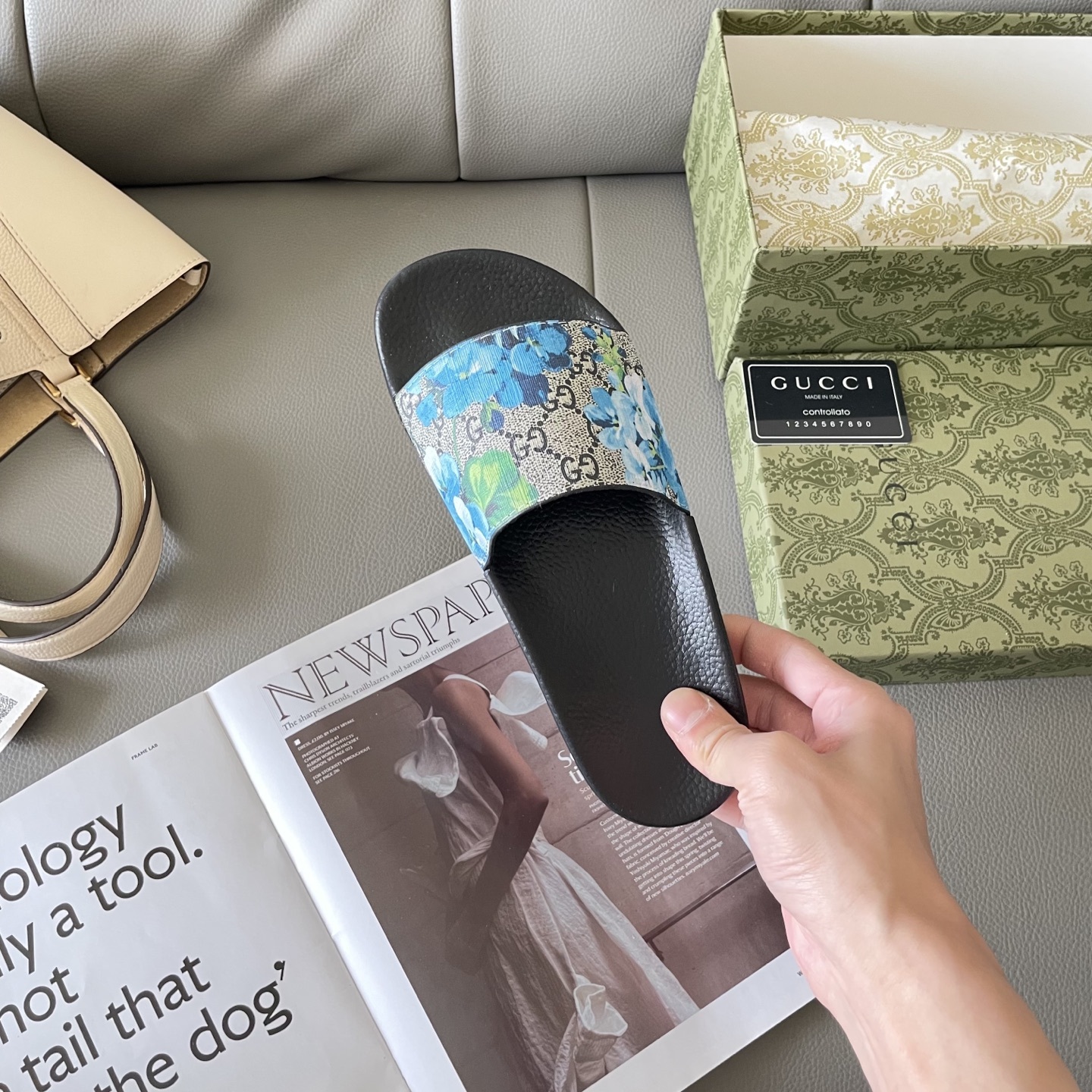 G style Couples slippers, beach slippers, flat slippers