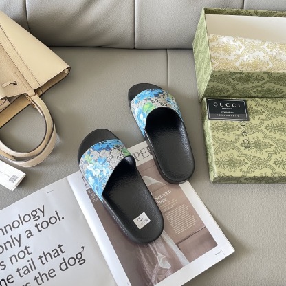 G style Couples slippers, beach slippers, flat slippers