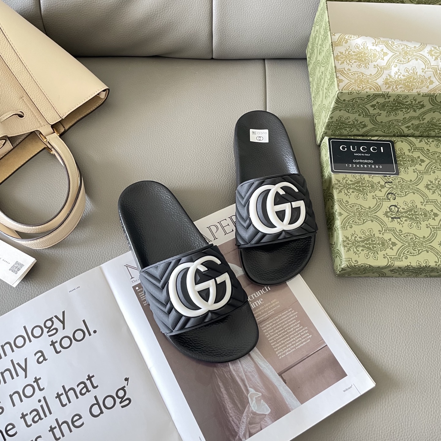 G style Couples slippers, beach slippers, flat slippers