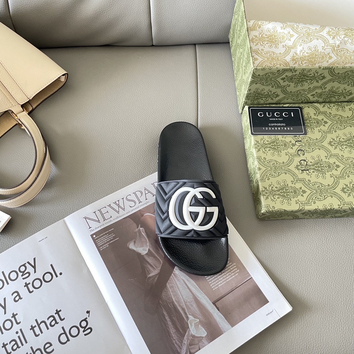 G style Couples slippers, beach slippers, flat slippers