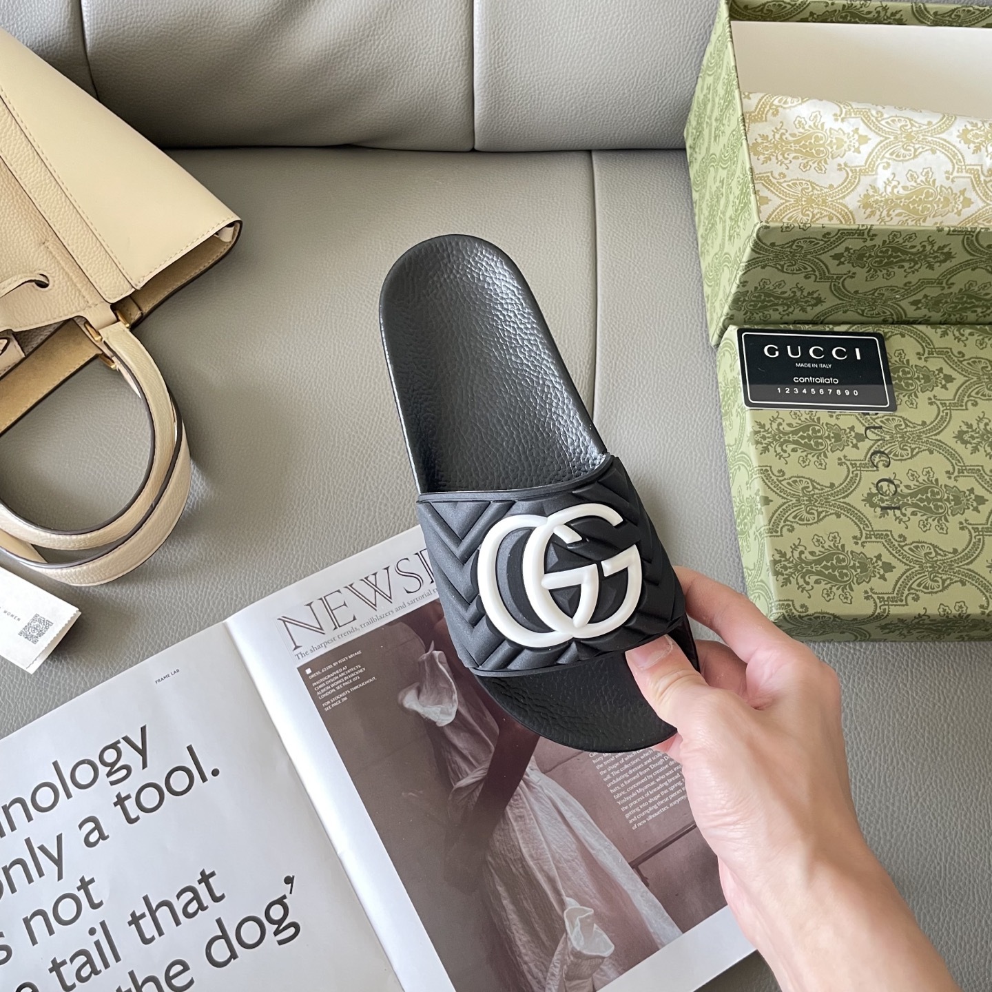 G style Couples slippers, beach slippers, flat slippers