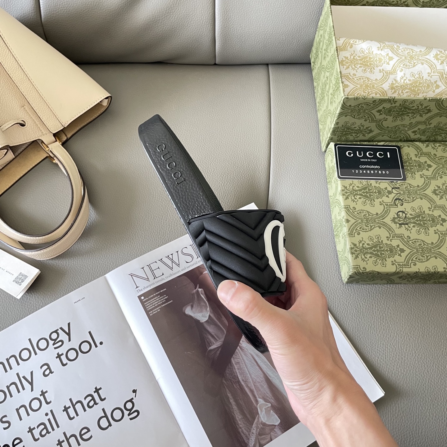 G style Couples slippers, beach slippers, flat slippers