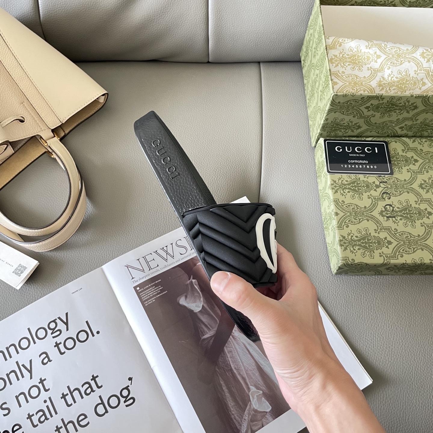 G style Couples slippers, beach slippers, flat slippers