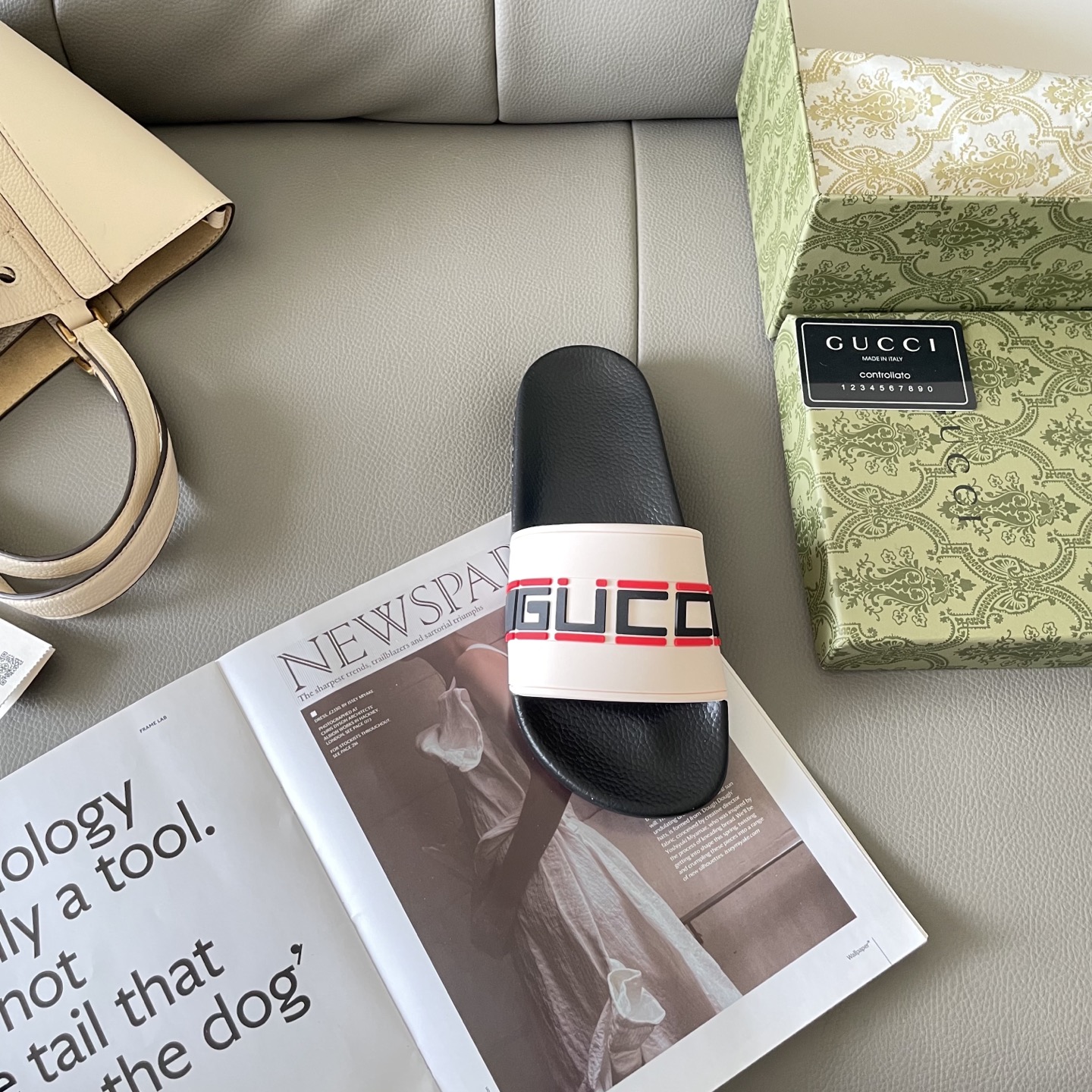 G style Couples slippers, beach slippers, flat slippers