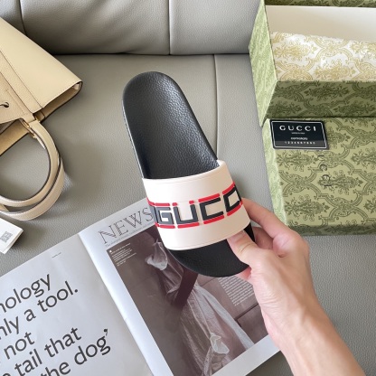 G style Couples slippers, beach slippers, flat slippers