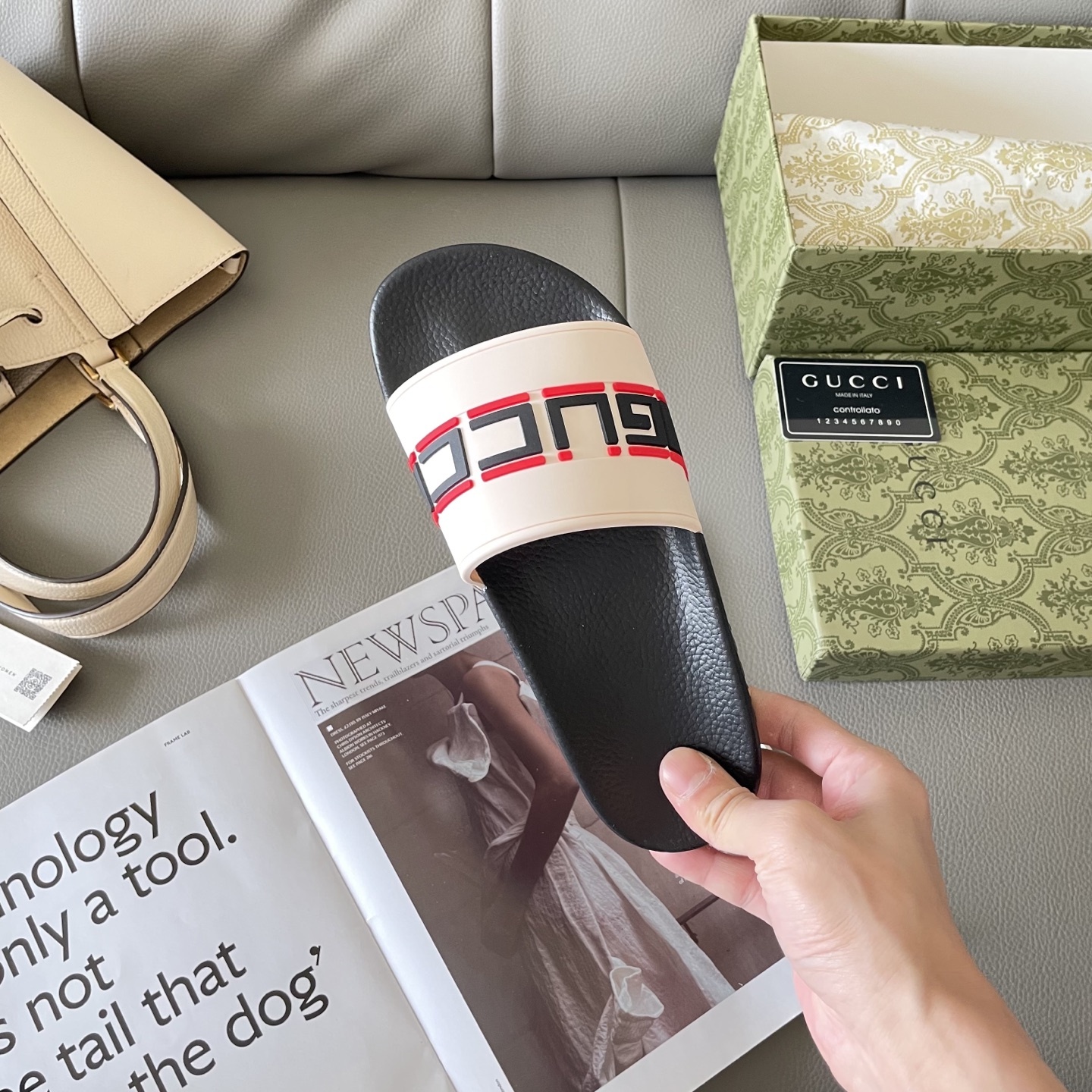 G style Couples slippers, beach slippers, flat slippers