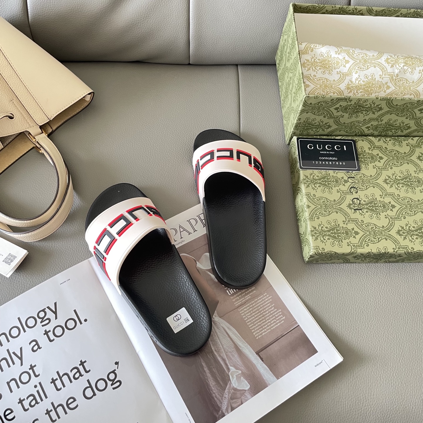 G style Couples slippers, beach slippers, flat slippers