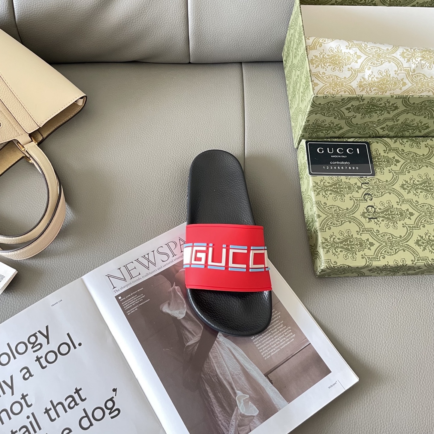 G style Couples slippers, beach slippers, flat slippers