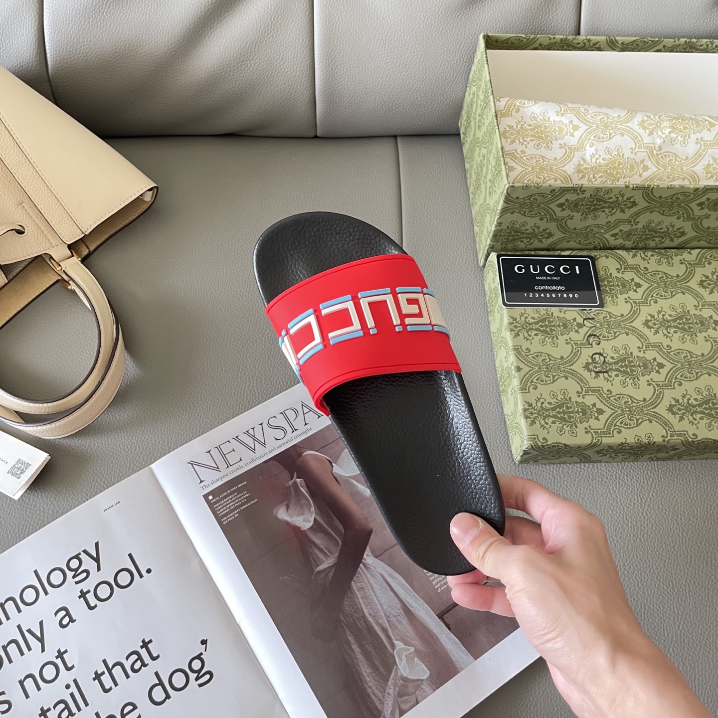 G style Couples slippers, beach slippers, flat slippers