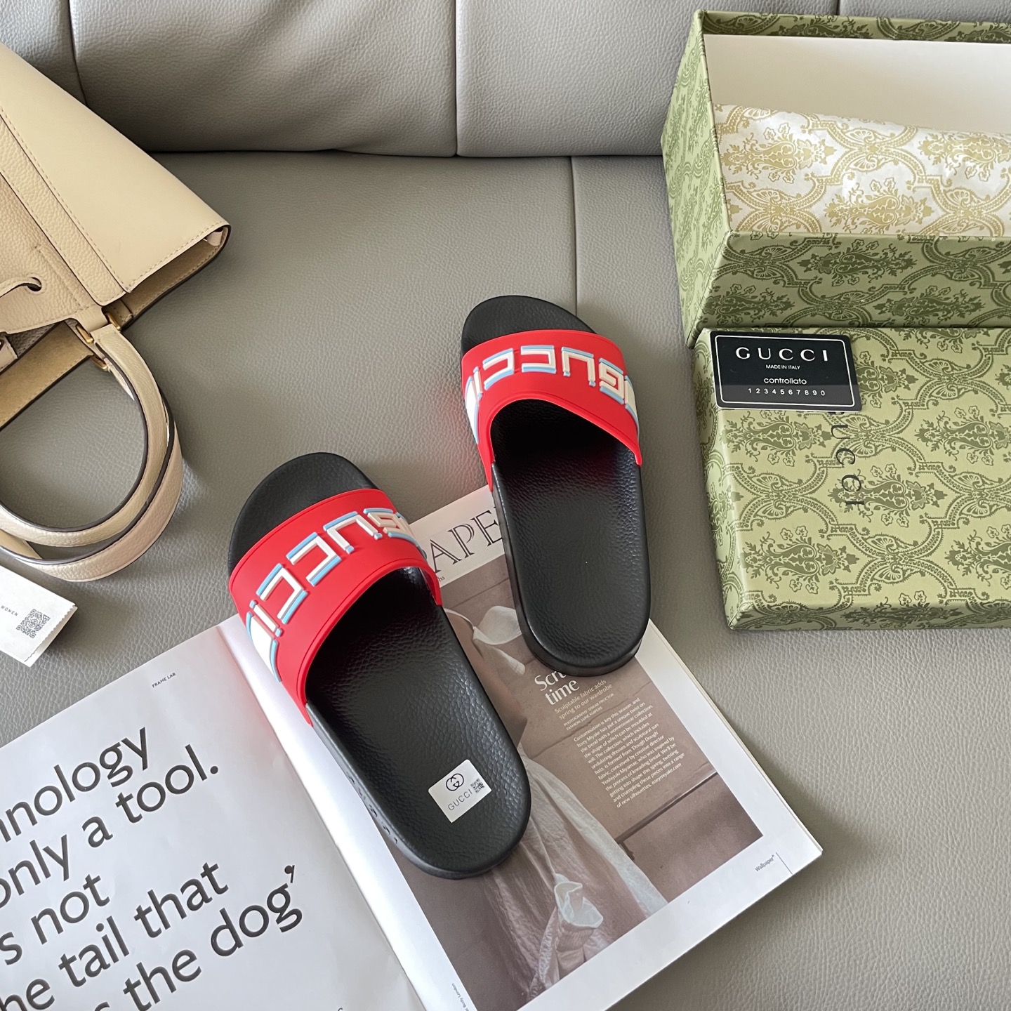 G style Couples slippers, beach slippers, flat slippers